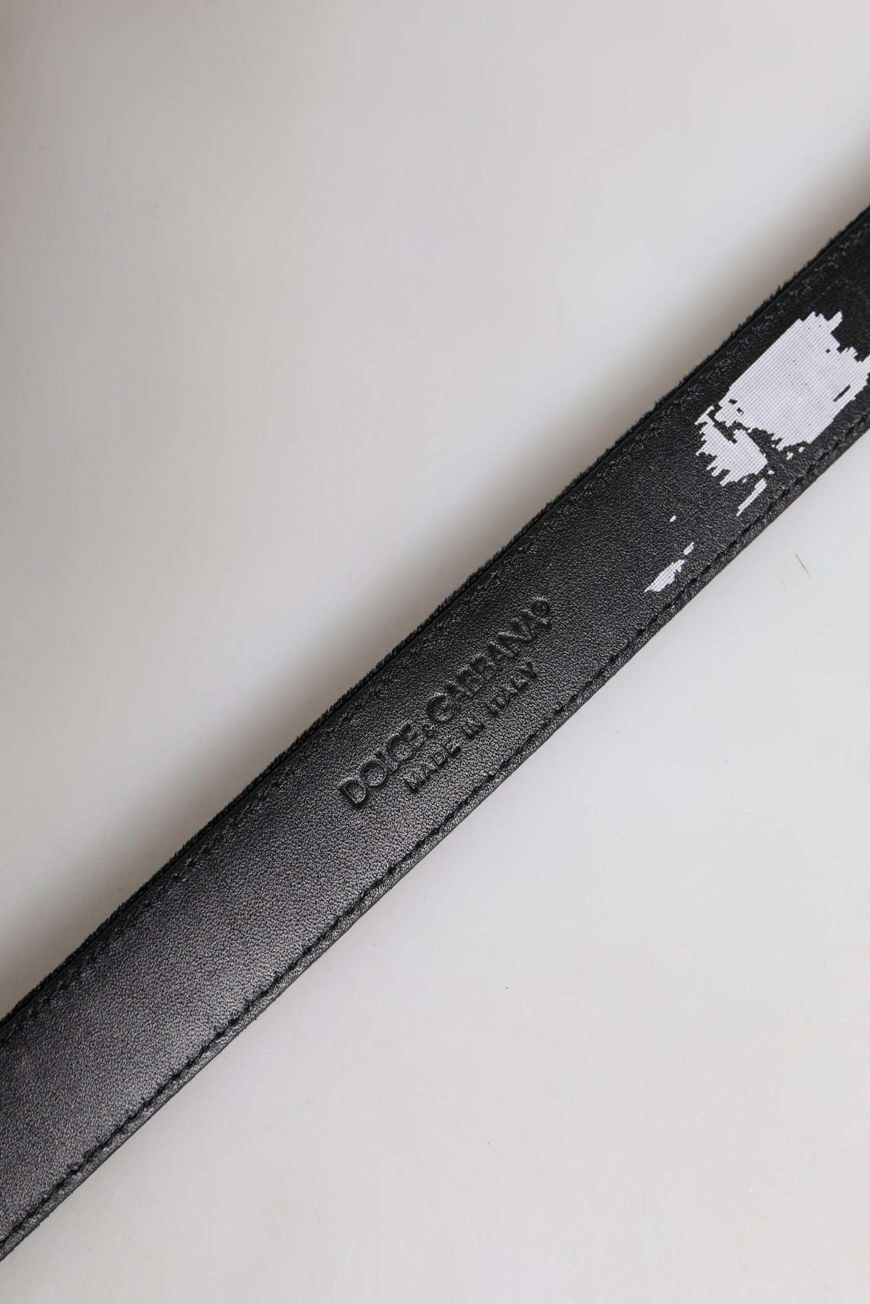 Black Leather Metal Buckle Classic Belt