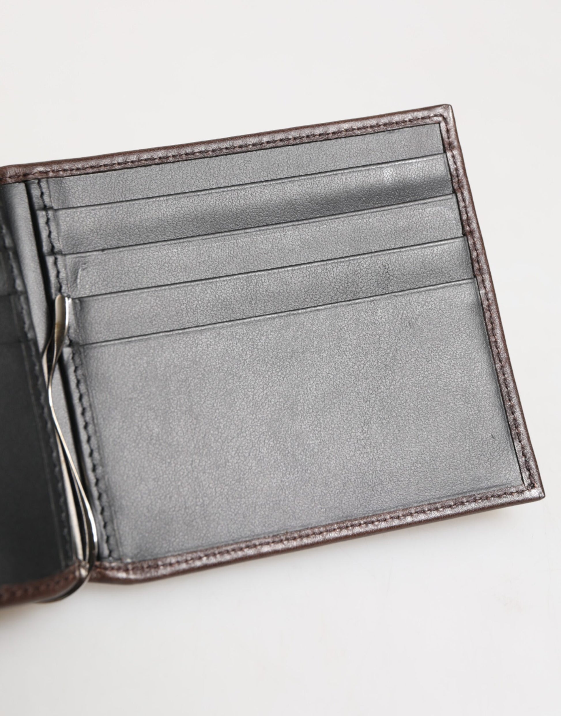 Brown Leather DG Logo Engrave Bifold Card Holder Wallet