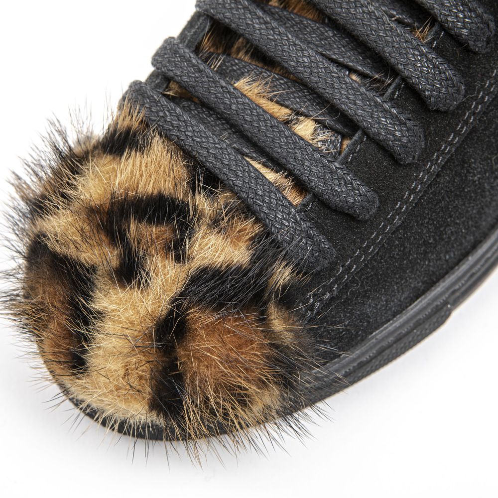 Black Leather Women Sneaker